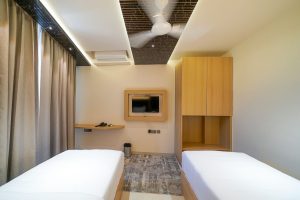 Twin room (6)
