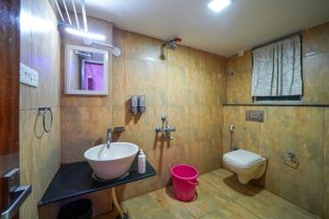 Twin room (7)