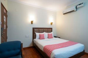 Deluxe room (2)