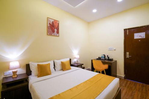 Deluxe room (2)