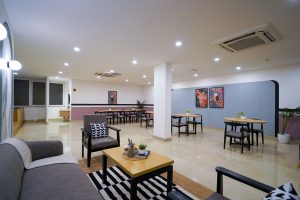Dinning area (10)