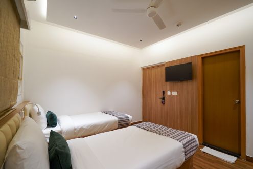 Executive-twin-room-3