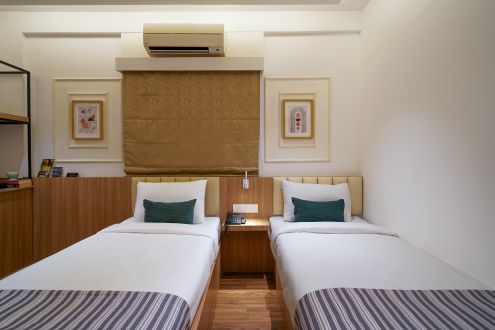 Executive-twin-room-7