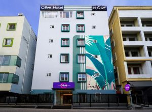 Facade 1