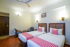 Twin room (3)