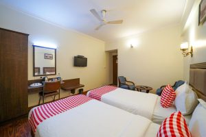 Twin room (4)