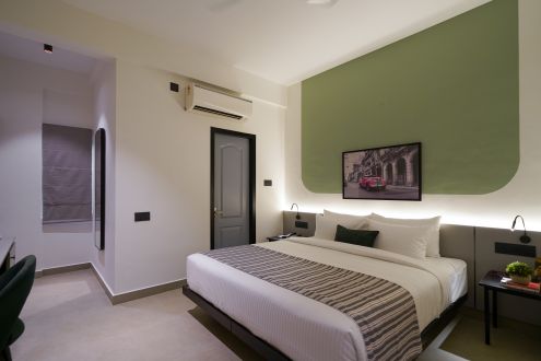Deluxe room (1)