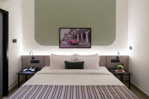 Deluxe room (7)