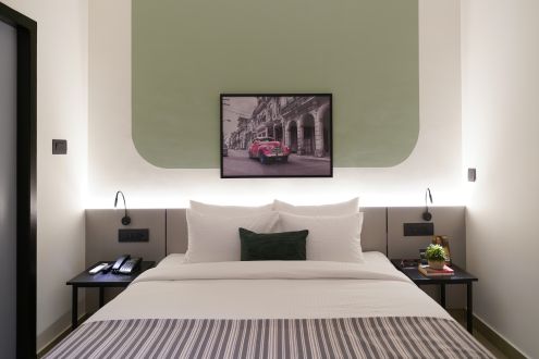 Deluxe room (8)